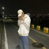 喜欢的关注一下。 任凭你大胸美腿百般温