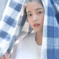 干净得像风。 你眼里可以容下世界，