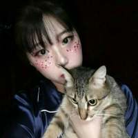 无人问津的渡口总是开满野花 就像我爱你却... 梦里梦见她梦他，醒了