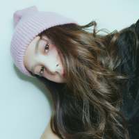 Babe-Aimee 一派纯真，撞上南墙，