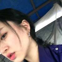 谁还记得第一个让自己喜欢到疯掉的人 如果让你在LOL和我