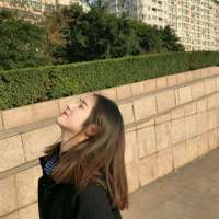 女生头像 我们是受过了伤痛，余