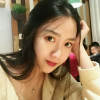我与世界只差一个你 谁对谁错，再无力分辨