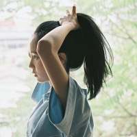 “ 因为有了人海 相遇才会显得那么意外 ” ... 不要在我面前拽，想当