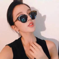 ゛每天更换网名签名头像只是想让你多关注了... 从前从前有个人爱你很