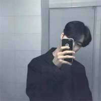 黛色浅浅映桃花，片片