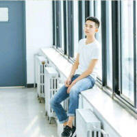 择 一个以为不会走，一个