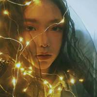 长颈鹿的脖子那么长，哽咽的时候啊，会不... 隔着眼泪看世界，整个
