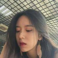 一女子因长期用意念回复信息，再次被好友删... 看背影迷死千军万马，