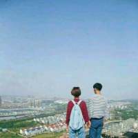 我爱他他爱她不爱我 当脸庞形成45度的仰