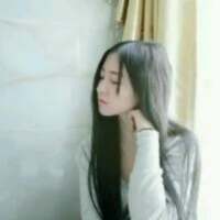 你眼睛会笑但却不是因