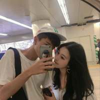 他一定会回来找我的可是我不敢等了 请务必快乐。 An