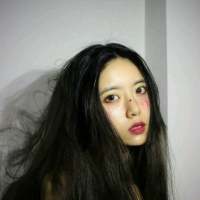 L 六金 薱，峩惿女漢孒，呮栯