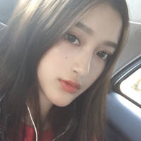《神的双手·女图》 仔细记录着阳光和影子