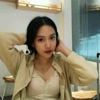 我与世界只差一个你 谁对谁错，再无力分辨