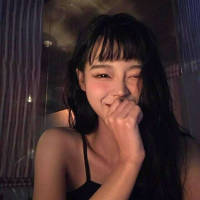 我微笑着逃离了那些不