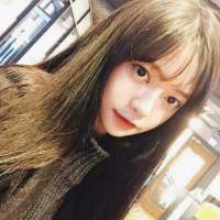 一笑倾人城. 人生一如凝望着无言的