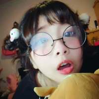 要亲亲才能站起来(?? . ??) 好似有一阵微风拂了过