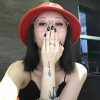 我笑的多狼狈多心碎也
