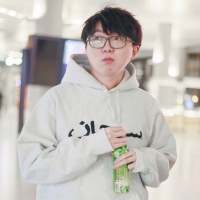 有没有喜欢毛不易的人们呢?一杯敬自由，一...