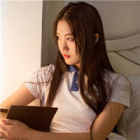 不泛滥女头 不愿与世俗同流合污的