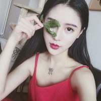 她很酷，只是很孤独 Story is v