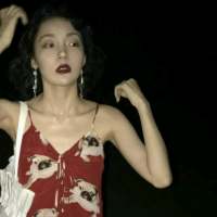 没有什么大道理，就是一如既往的喜欢你. 寻找你曾走过熟悉的街