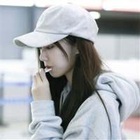 “路还长难免有心酸皱眉无论怎样别松手就好...