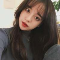 “努力做一个可爱的人不嘲笑谁也不羡慕谁... 爸妈说上学千万不要谈