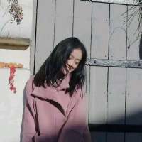 我始终觉得没有哪个人 能完完全全的了解我 ... 你不坚强，没人替你勇