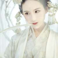 春风十里不如你。三里