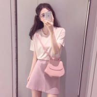 我有点想你，其实也不止一点 每当你回头看我一眼时