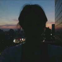 全世界都在等着他们。 幸福的终点，我还是一