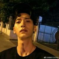 不要错过最后一班回家的车和爱你的人.? 我觉得我还不错,你要