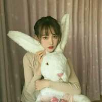 枕头要常晒因为里面满是辛酸泪而且装满了发... 我们的爱情完美的就像