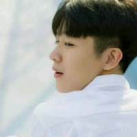 道理都懂但是就像鱼活在水里也死在水里 你是我看一眼一辈子心