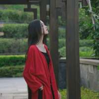 “做一个让别人想到就很美好的女孩子.” 我不知道该说什么，我
