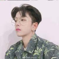 我不想去上学了.因为我不想起床.不想刷牙洗... 衣服破了，可以缝，人