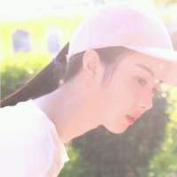 大家好 给大家介绍一下    我叫逼数 希... 有没有一个人能让我一