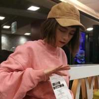 “爱里全是难过 互相放过 得过 且过 没用你就得出局。 愿