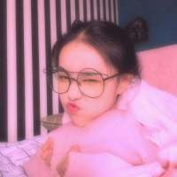 未遇见你 连连衣裙都感到怀才不遇. 摇着处对像的旗，艹着