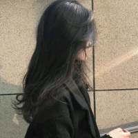 你说青春就是一把零钱 碰巧能够换来啤酒一... 你们看天上的星星 都