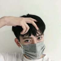 “我其实并不讨厌狗我只是讨厌像狗的人和像... 留不住的东西，用脚踹