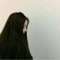 “你瞎啊，她再坚强也是女孩 你不曾给我一次回眸，
