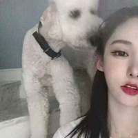 人一旦有了感情就窝囊得不行 怕分怕离怕他... 心若相知 无言也默契