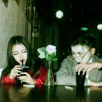 愿你无疾无忧百岁安生不离笑 人、活着就是为了没完
