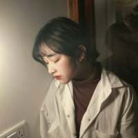 佳. 只是看见你就忘了自己