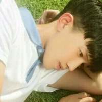 泪和酒混在一起灌进胃