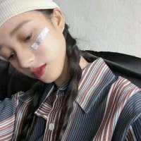 。。。 淡淡的凄凉中掺杂着浓
