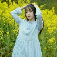 女头，比较杂。我是新手，第一次发，你们喜... 你努力隐藏眼泪，勉强